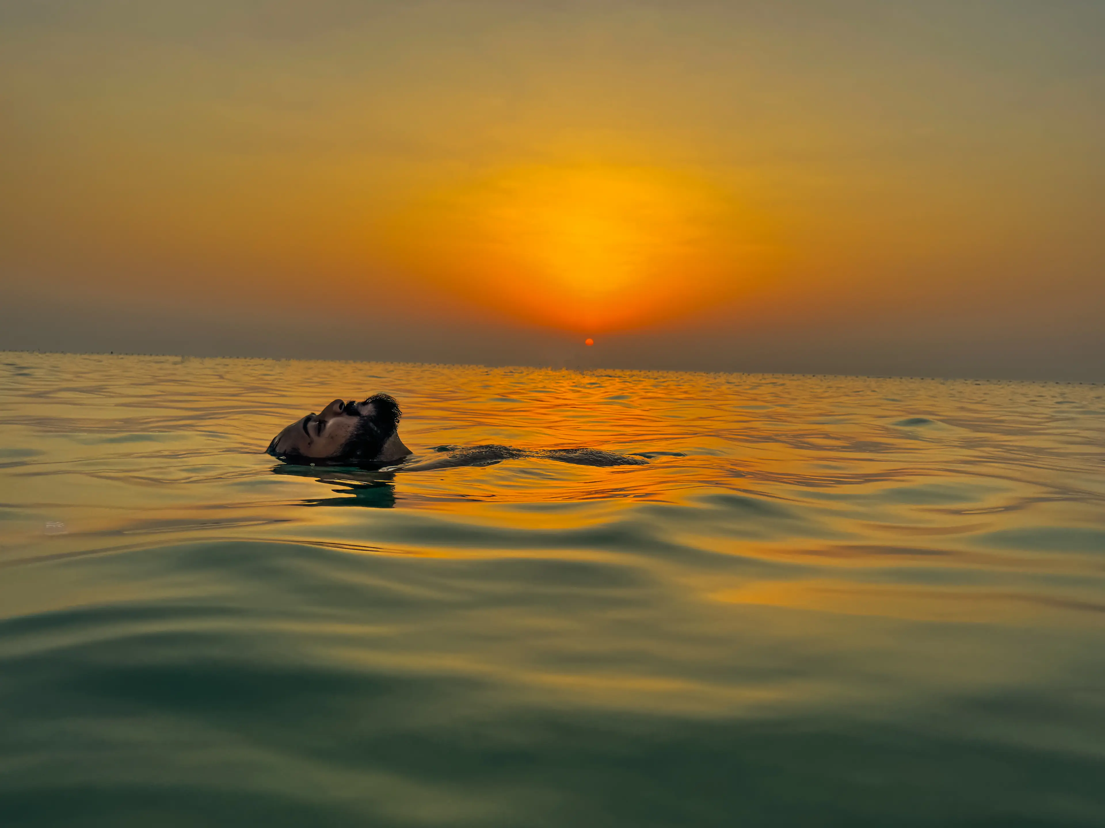 Jazaer Beach, Bahrain / Photo by Jinz moments